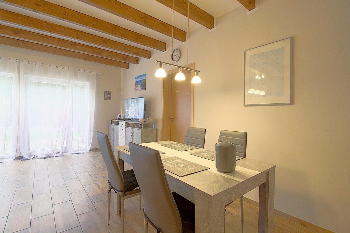 Ferienhaus Lanah Wurster Nordseekuste المظهر الخارجي الصورة